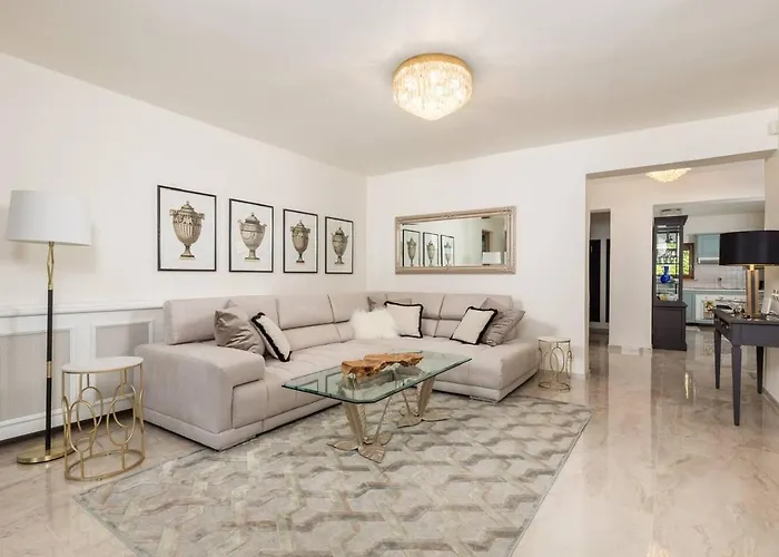 The Nest * Οπατία