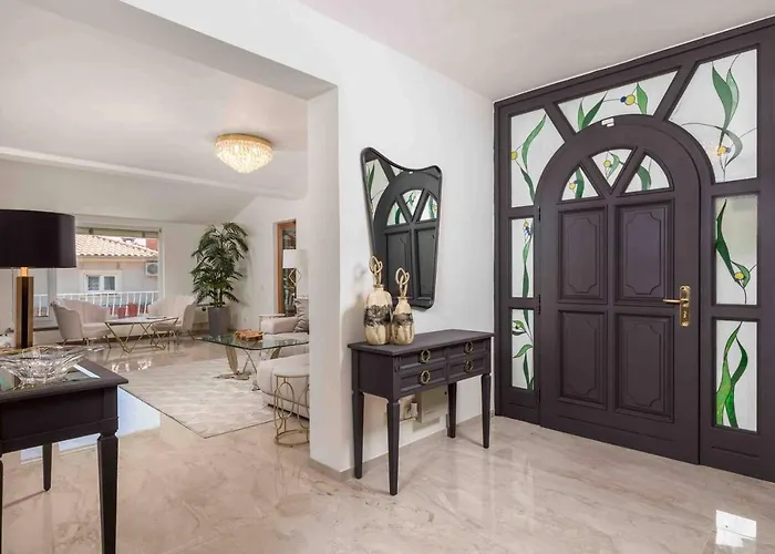 The Nest Οπατία