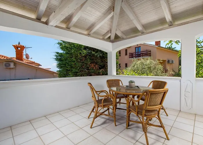 The Nest * Οπατία